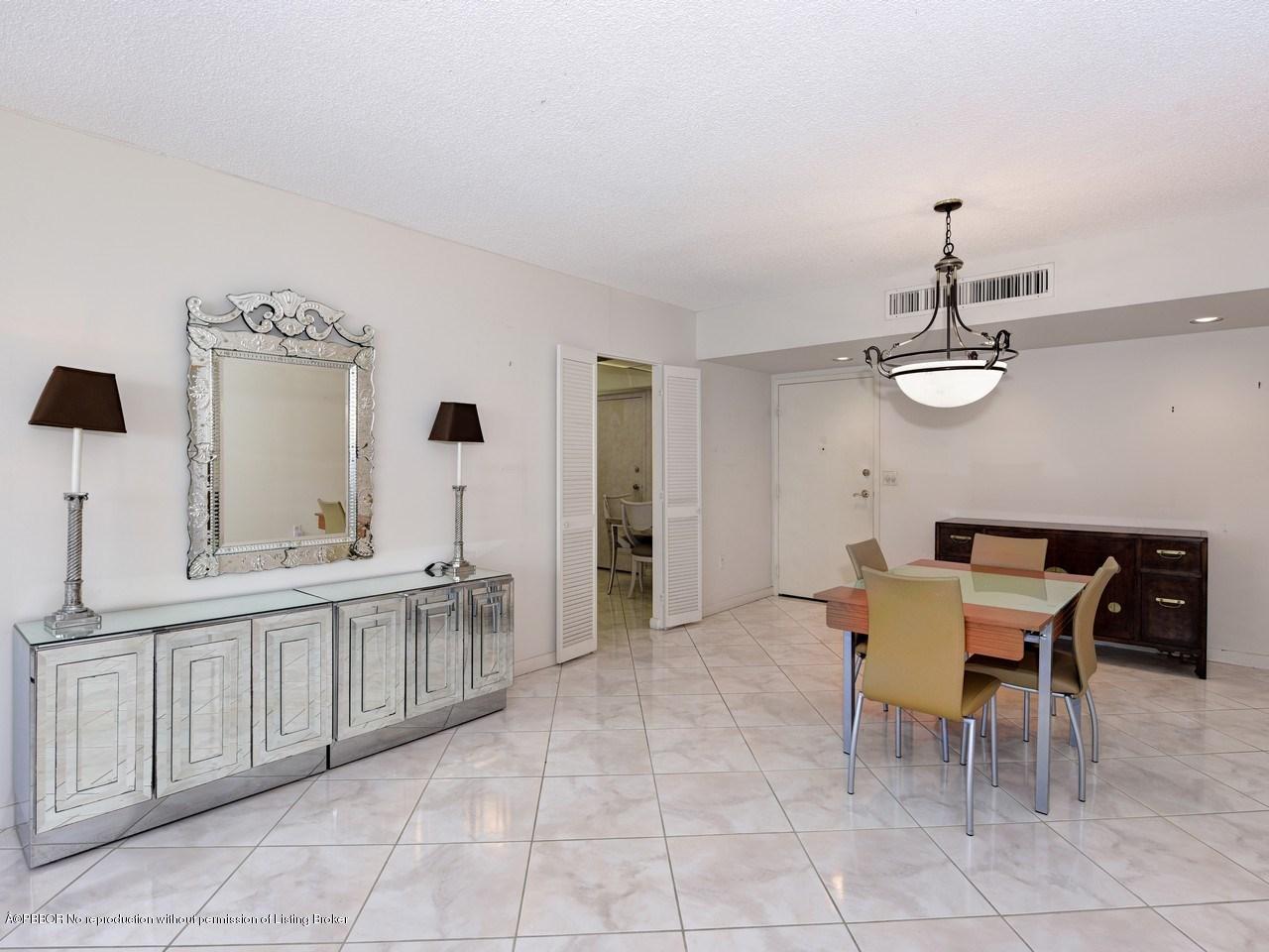 3450 South Ocean Boulevard, Unit 410 Palm Beach, FL 33480 - Photo 10 of 21 a view of a kitchen from the kitchen