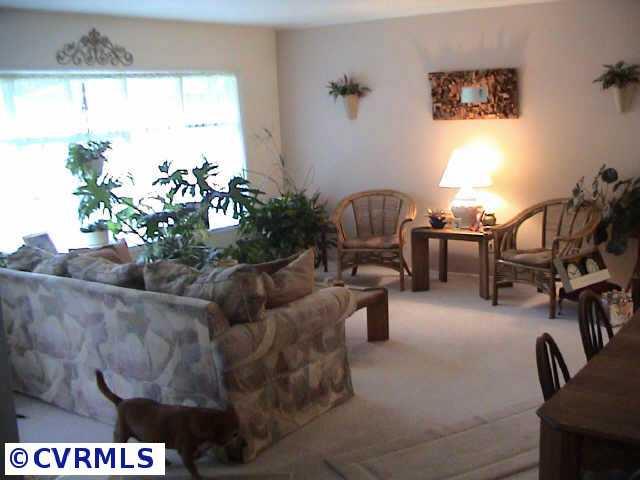 1314 Asbury Road Richmond, VA 23229 - Photo 3 of 10 Gallery Image 3