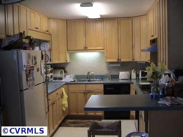 1314 Asbury Road Richmond, VA 23229 - Photo 5 of 10 Gallery Image 5