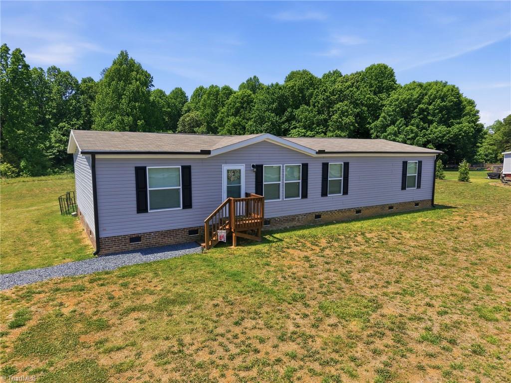 7002 Brooksdale Road Staley, NC 27355 - Photo 4 of 44