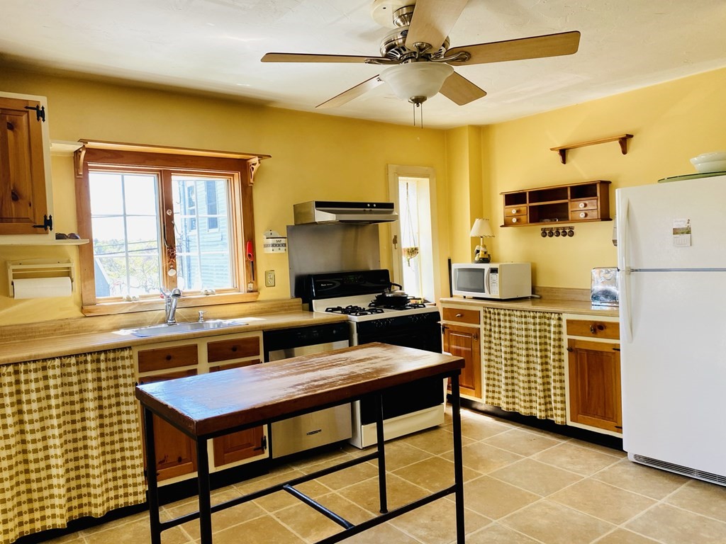 6 Stoney Beach Road Hull, MA 02045 - Photo 38 of 42 Gallery Image 38