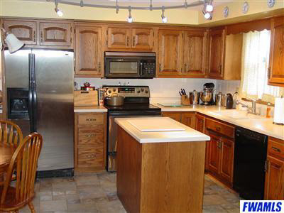 14230 Paulding Road New Haven, IN 46774 - Photo 10 of 24