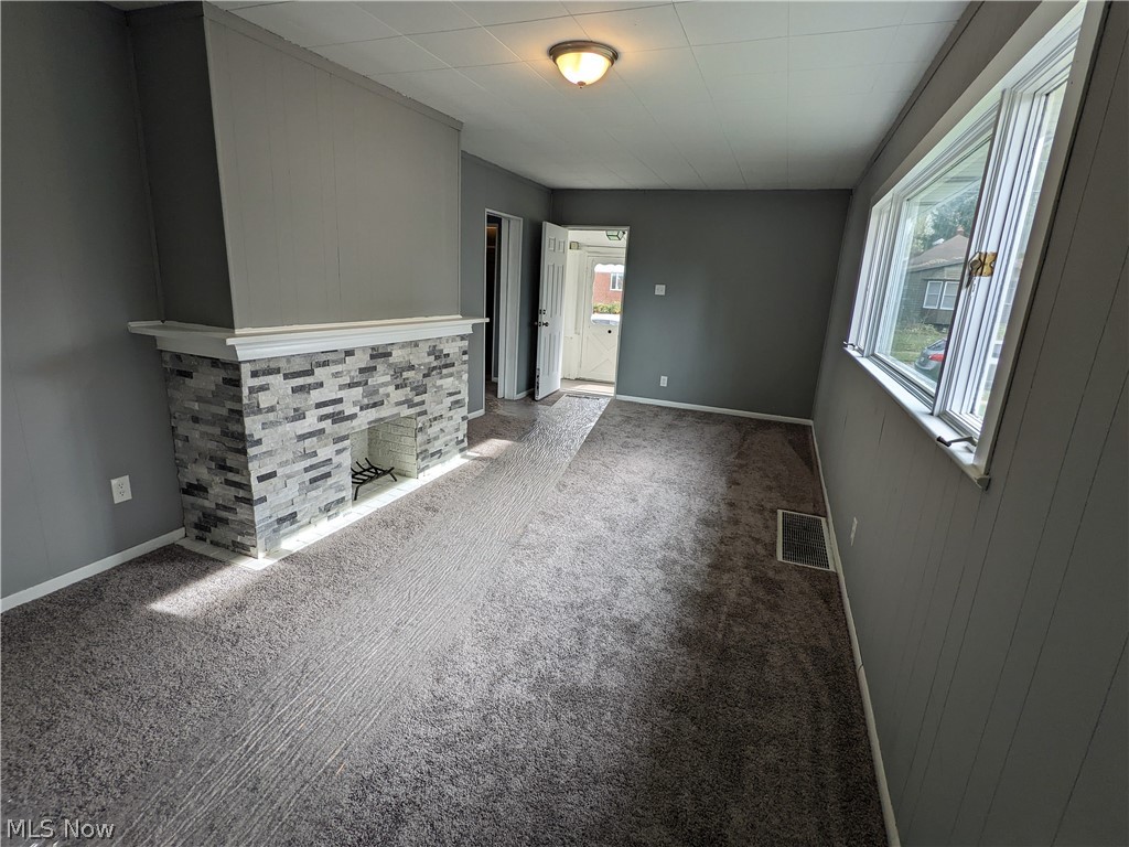 1528 Breiding Road Akron, OH 44310 - Photo 5 of 36