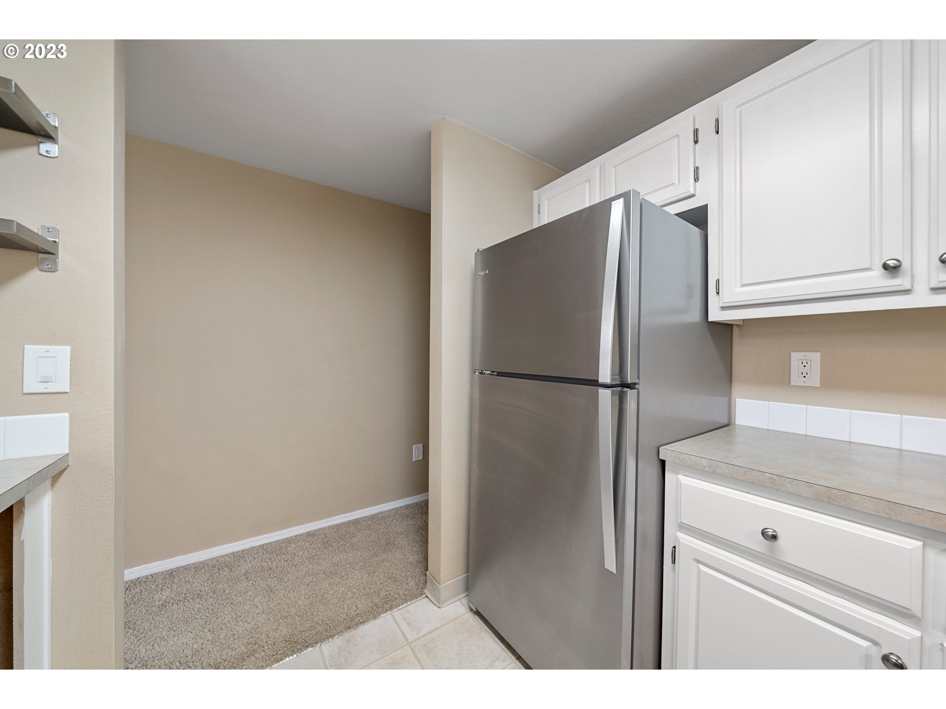 17516 Northwest Springville Road, Unit B16 Portland, OR 97229 - Photo 16 of 31 Gallery Image 16