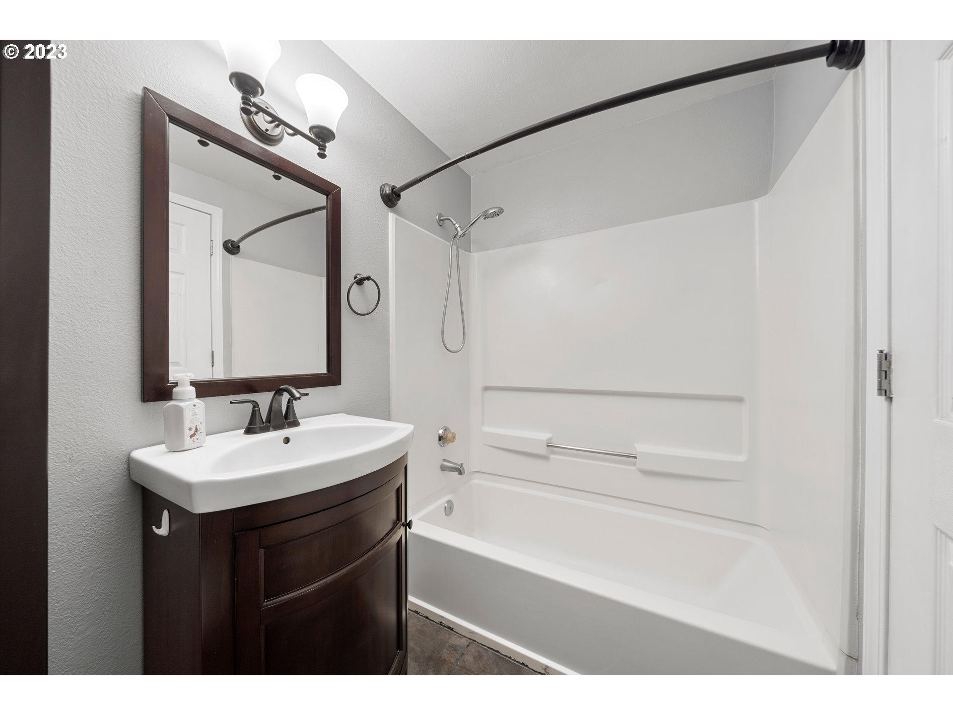 17516 Northwest Springville Road, Unit B16 Portland, OR 97229 - Photo 22 of 31 Gallery Image 22