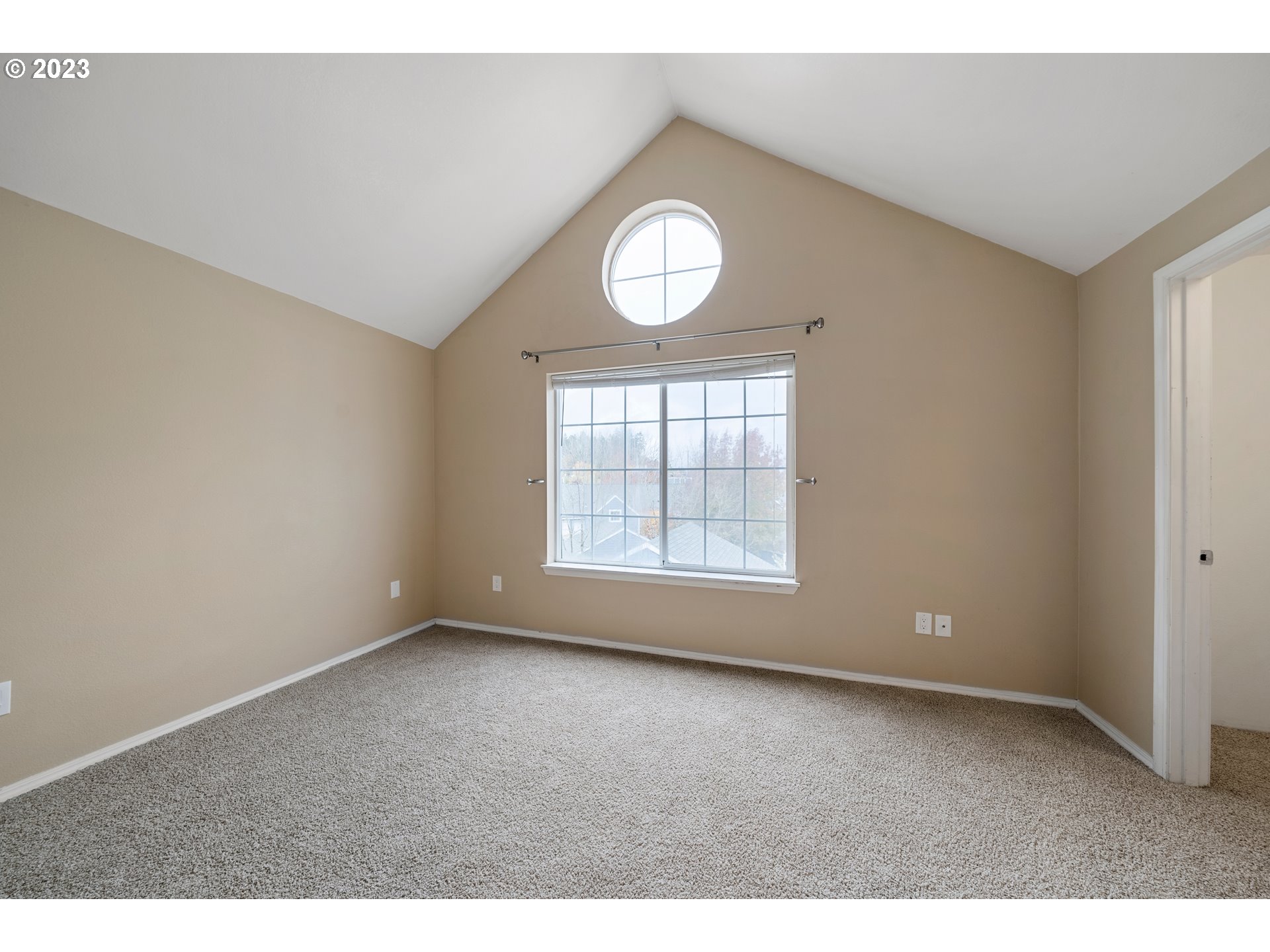 17516 Northwest Springville Road, Unit B16 Portland, OR 97229 - Photo 23 of 31 Gallery Image 23