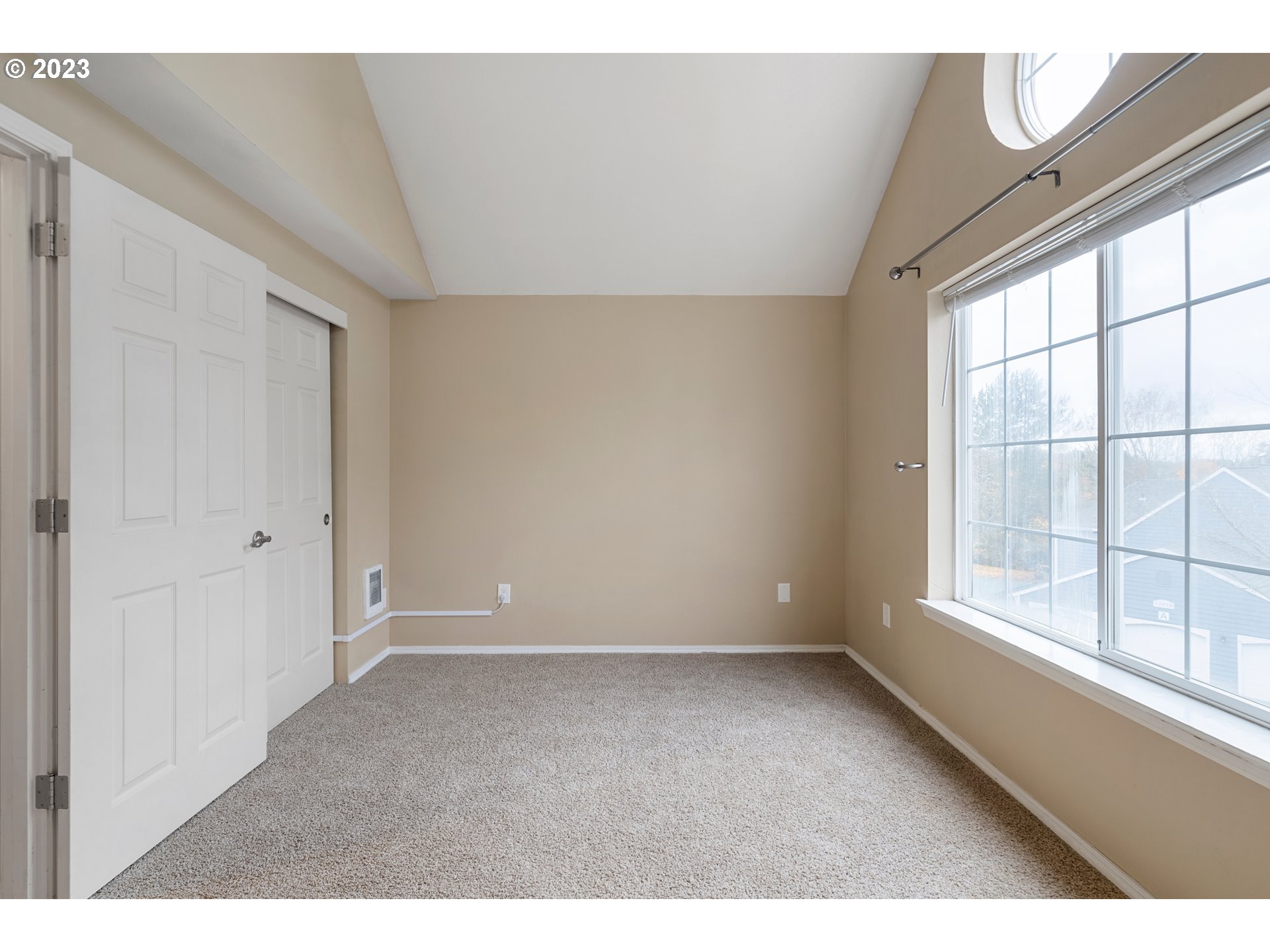 17516 Northwest Springville Road, Unit B16 Portland, OR 97229 - Photo 24 of 31 Gallery Image 24