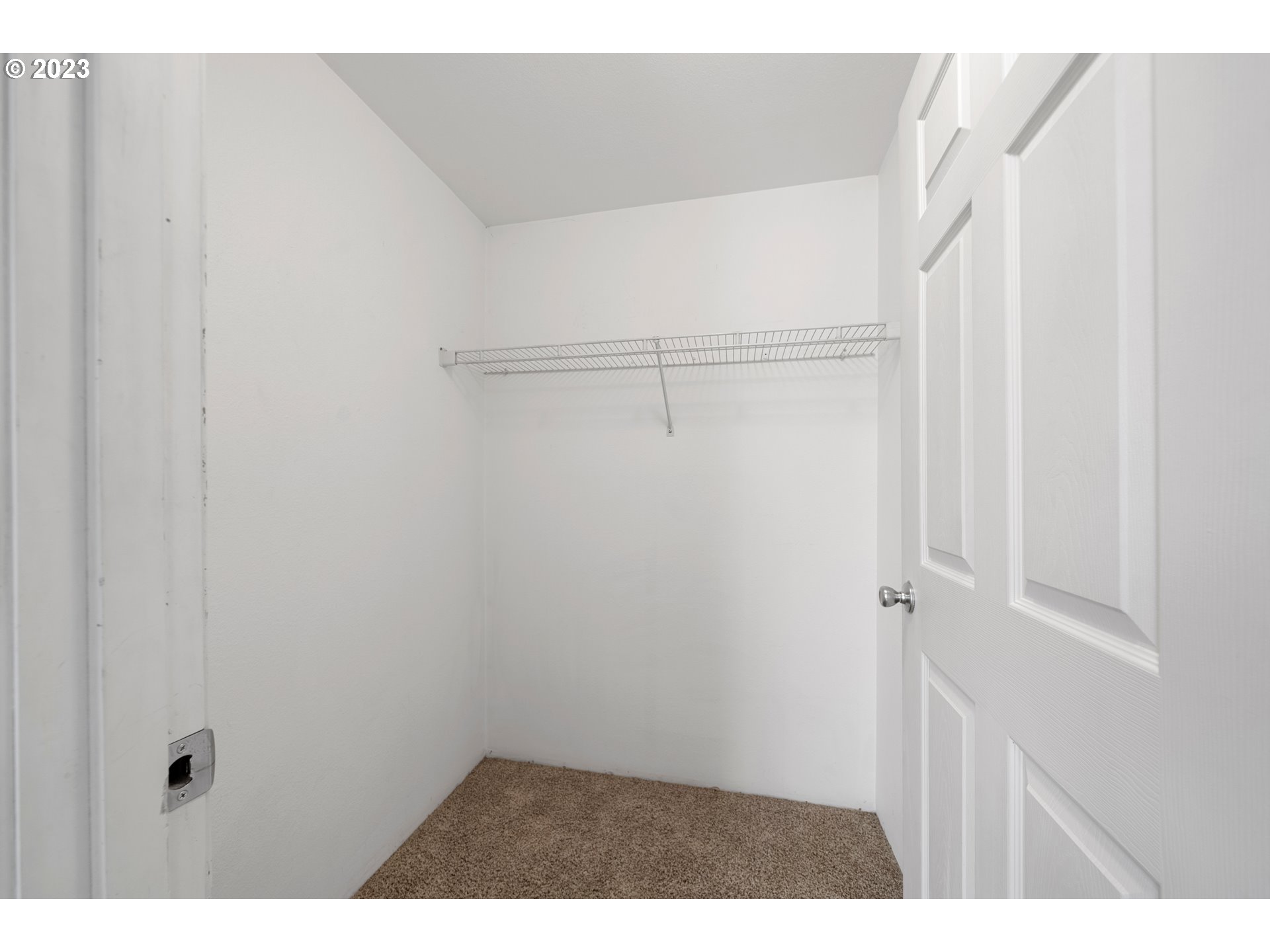 17516 Northwest Springville Road, Unit B16 Portland, OR 97229 - Photo 26 of 31 Gallery Image 26