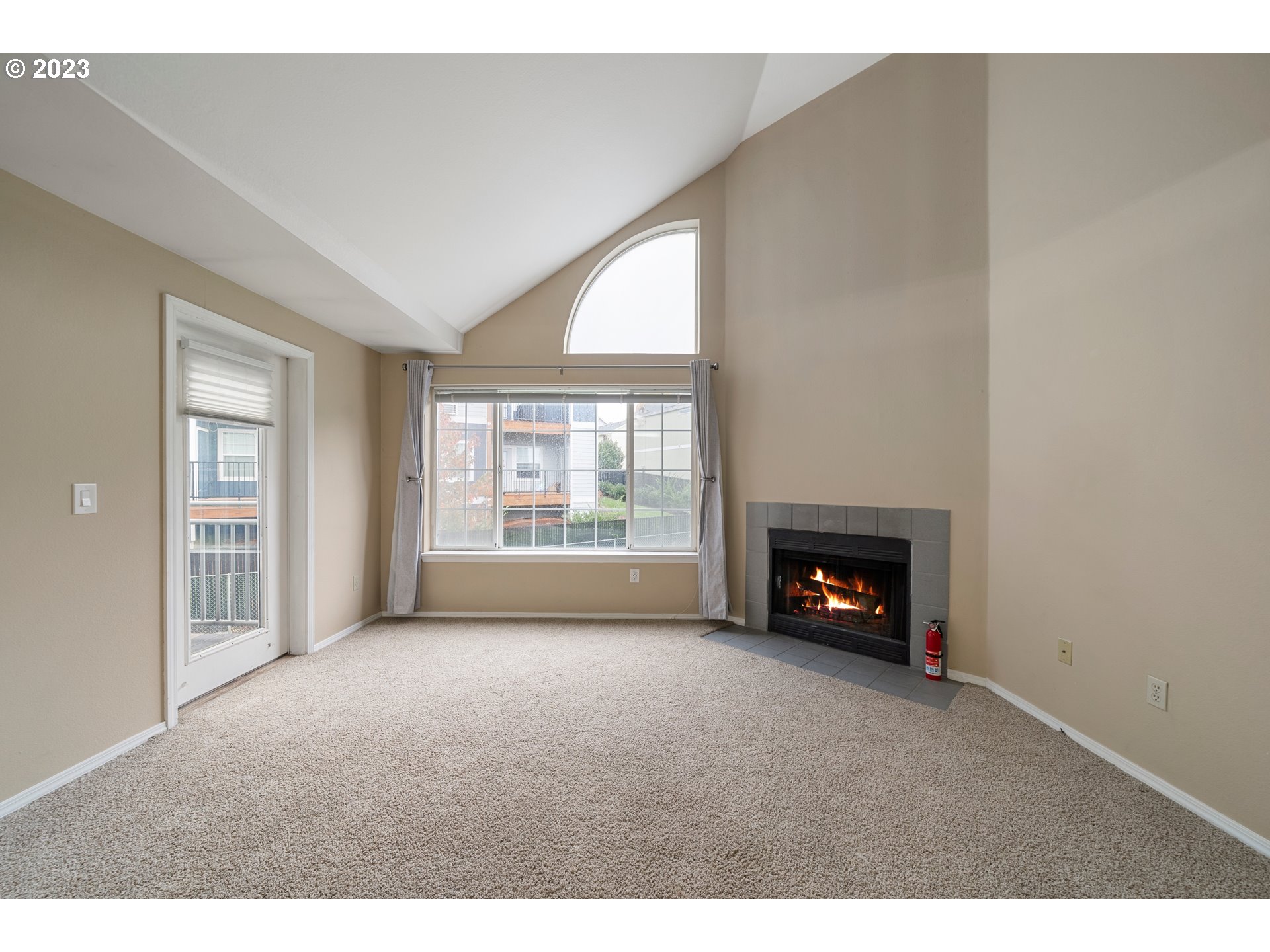 17516 Northwest Springville Road, Unit B16 Portland, OR 97229 - Photo 8 of 31 Gallery Image 8