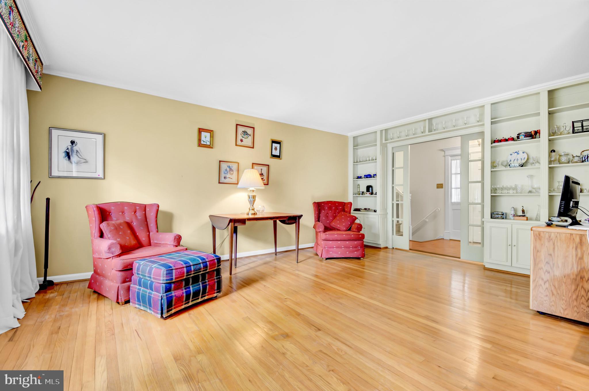 7608 Villanova Road Berwyn Heights, MD 20740 - Photo 6 of 41 Liv room bright and sunny