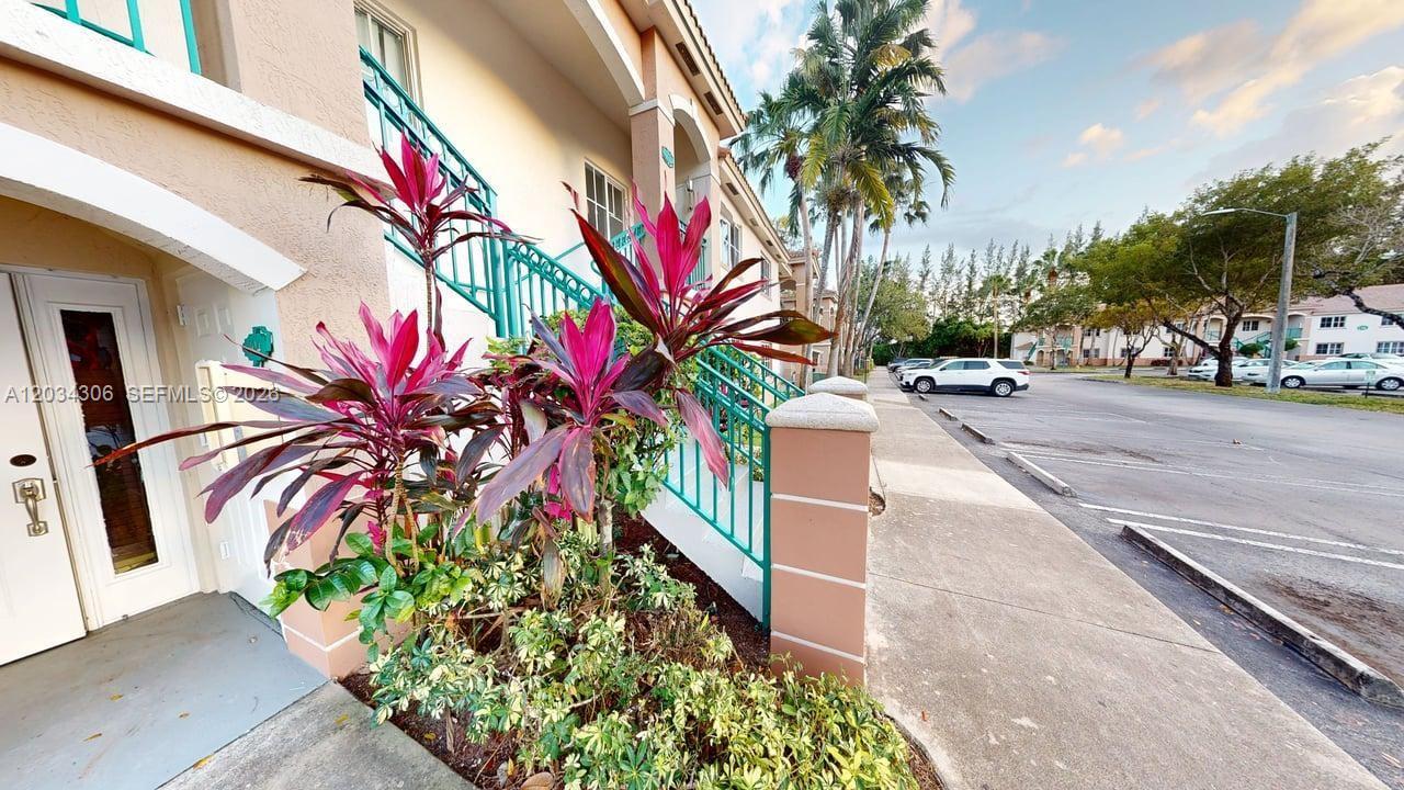 2921 Southeast 13th Road, Unit 10439 Homestead, FL 33035 - Photo 2 of 28