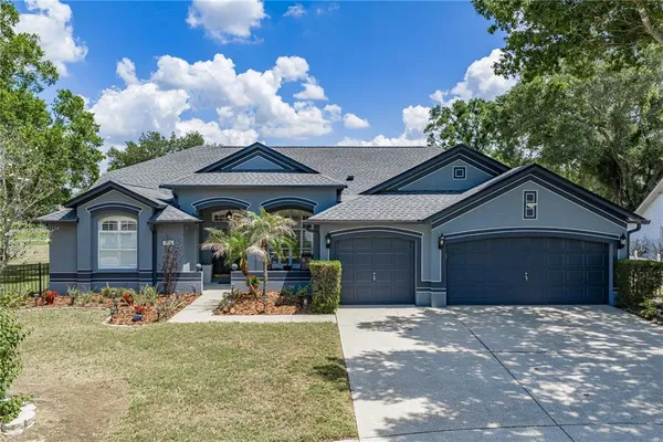 $560,000 | 2624 Crestfield Drive, Valrico, FL 33596