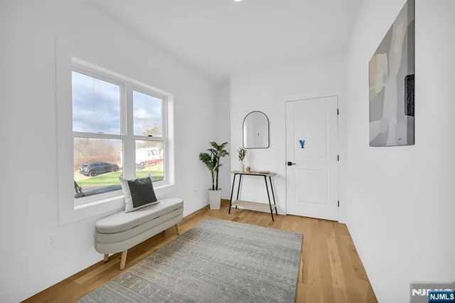 $939,999 | 7 Emerald Drive, Hamburg, NJ 07419