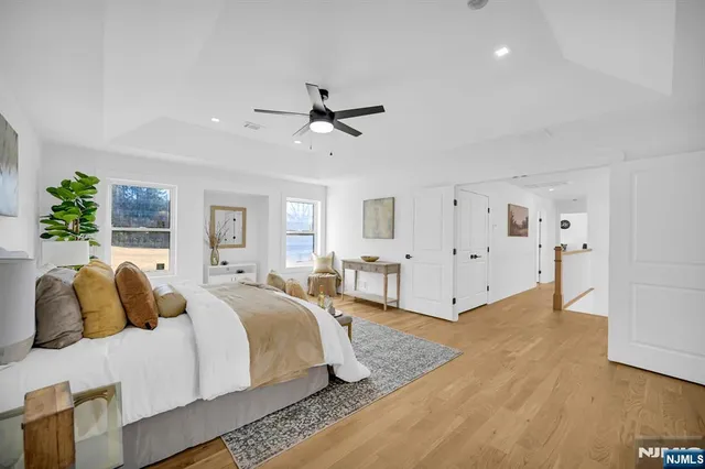 $939,999 | 7 Emerald Drive, Hamburg, NJ 07419