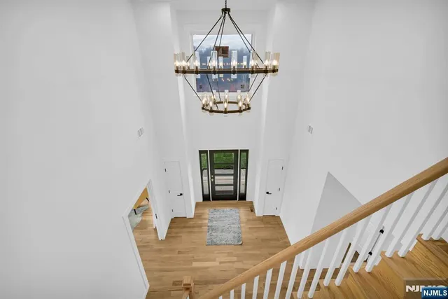 $939,999 | 7 Emerald Drive, Hamburg, NJ 07419