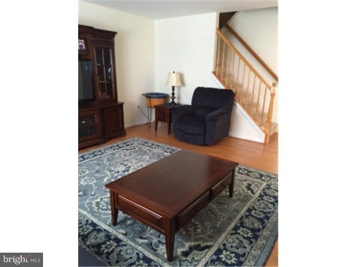 167 Coburn Road Pennington, NJ 08534 - Photo 6 of 18 Living Room