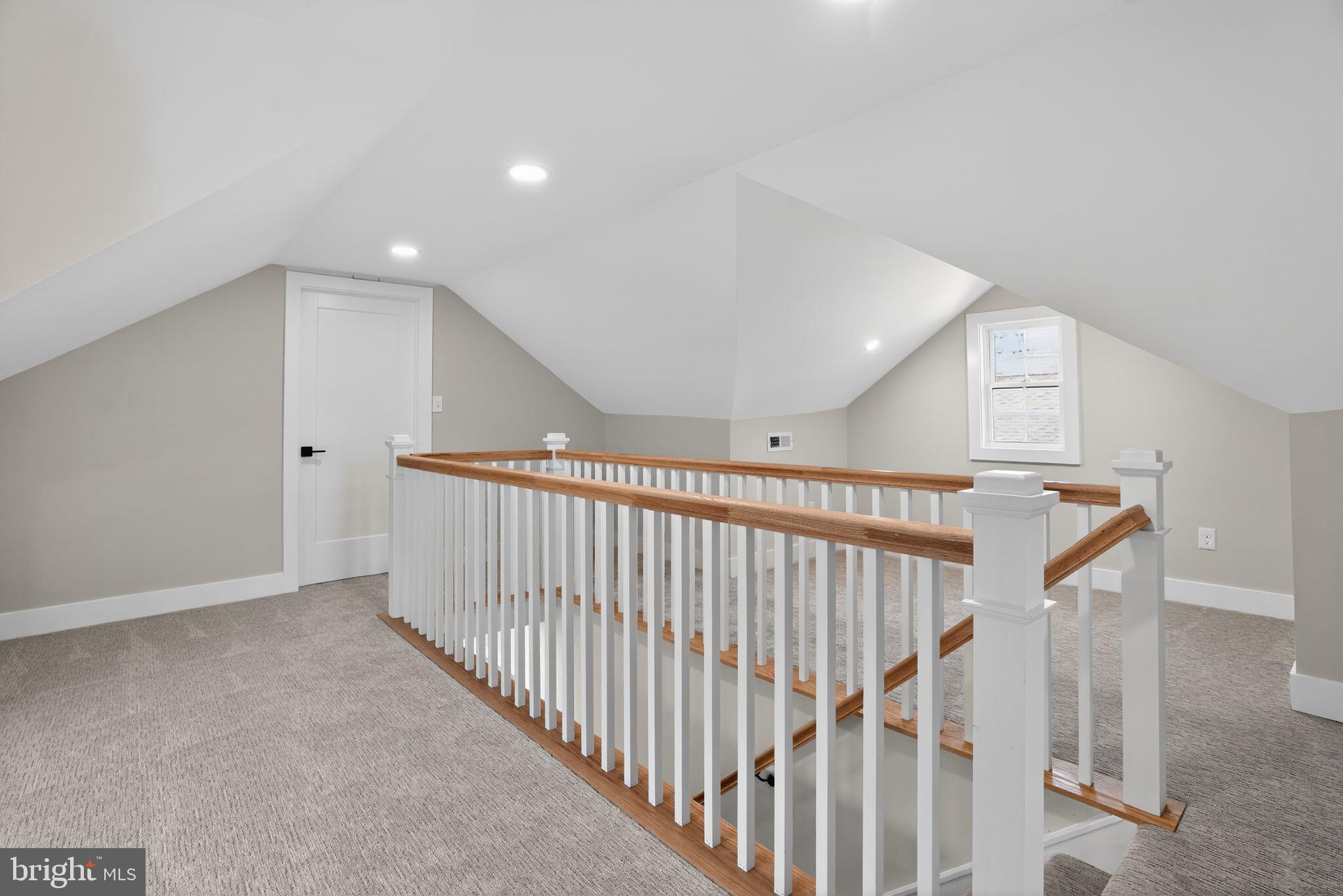 210 Carlisle Road Audubon, NJ 08106 - Photo 26 of 37 Sitting Area - 2nd Floor