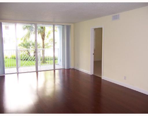 641 East Woolbright Road, Unit D104 Boynton Beach, FL 33435 - Photo 8 of 14 Additional Photo