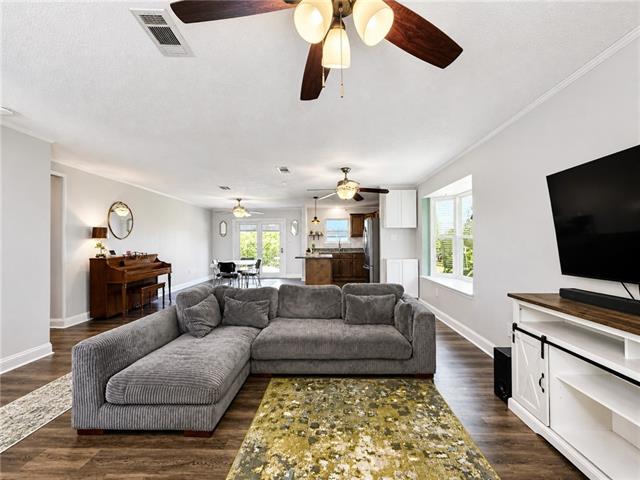 2745 Ridgefield Road Gretna, LA 70056 - Photo 5 of 19 Gallery Image 5