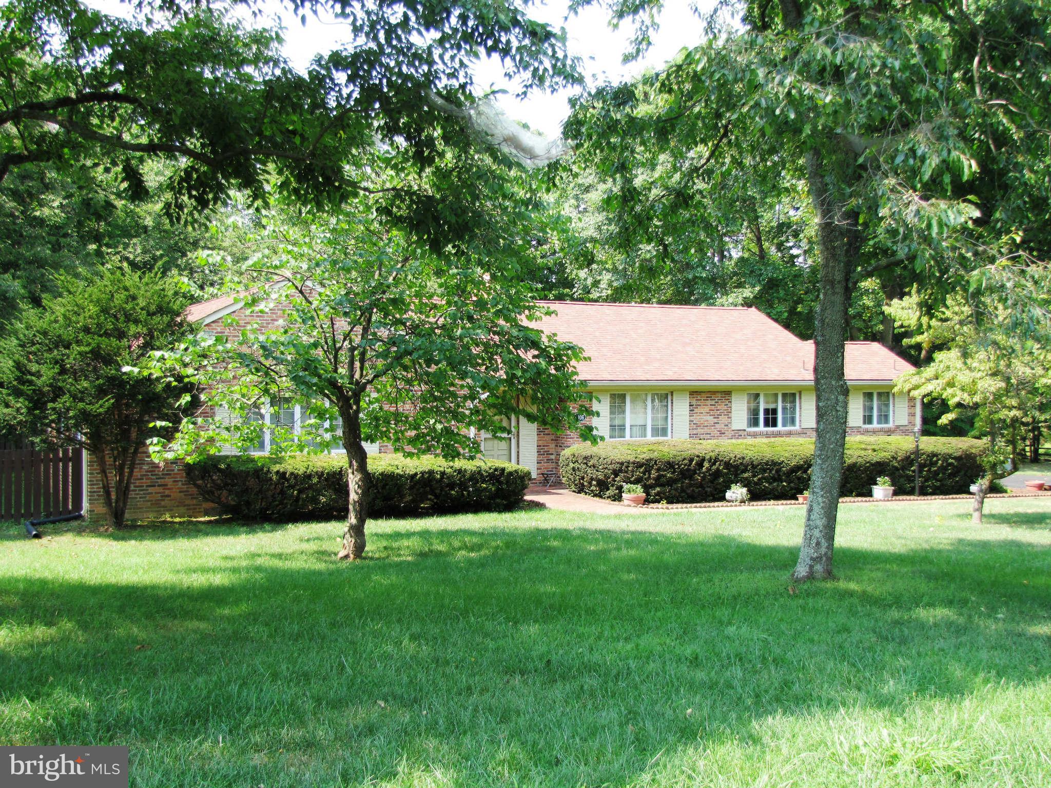 6106 Brooklyn Bridge Road Laurel, MD 20707 - Photo 2 of 26 Exterior (Front)