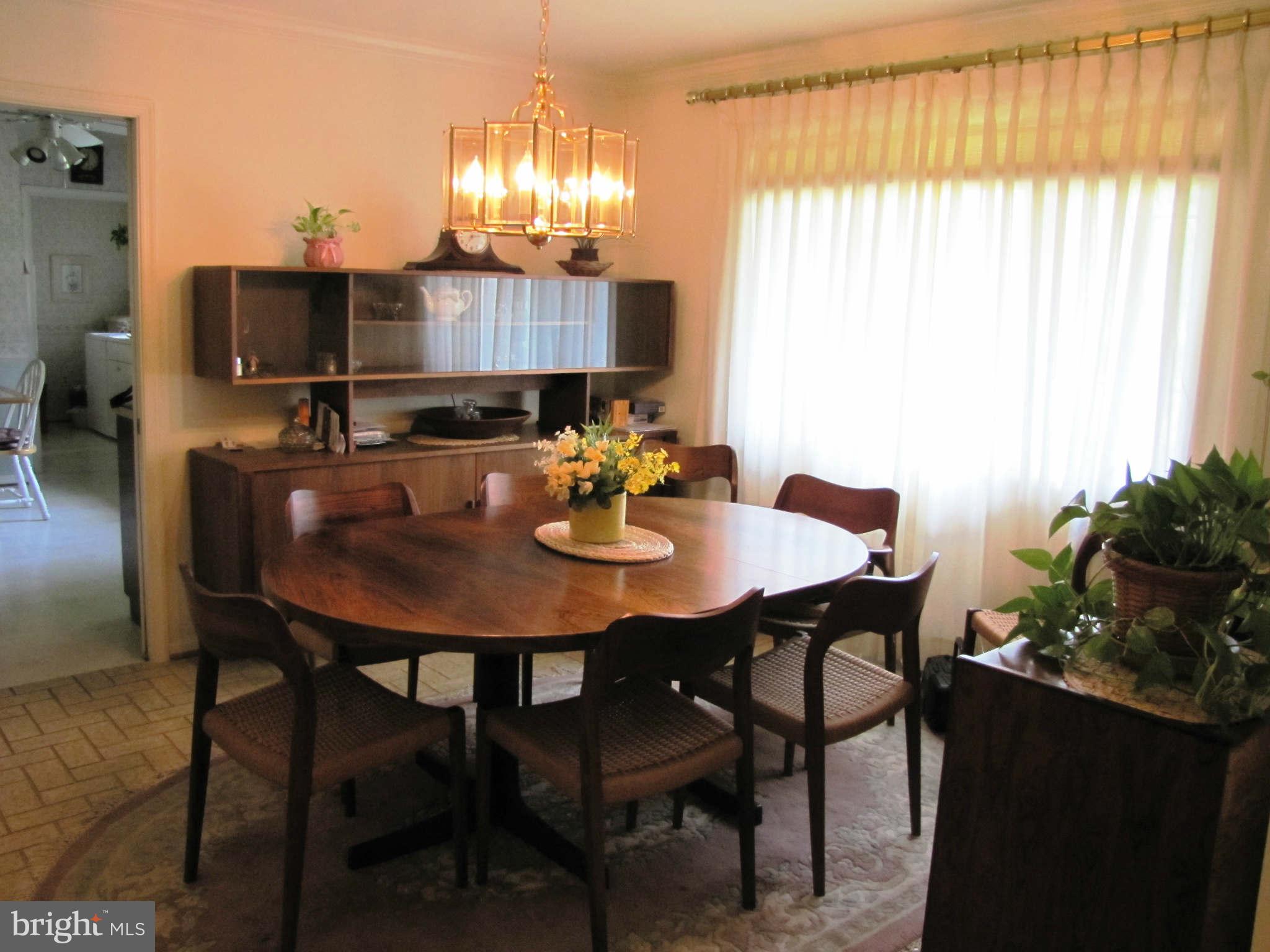 6106 Brooklyn Bridge Road Laurel, MD 20707 - Photo 15 of 26 Dining Room