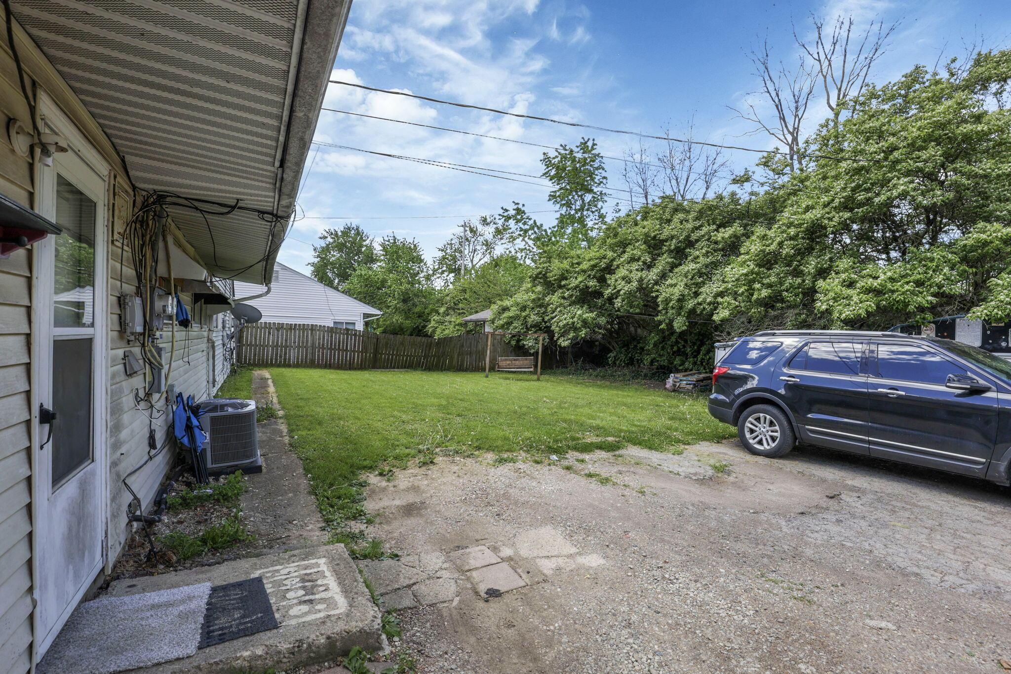 861 Derrer Road Columbus, OH 43204 - Photo 10 of 61