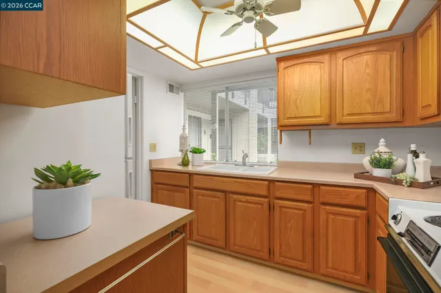 $3,000 | 975 Terra California Drive, Unit 2, Walnut Creek, CA 94595