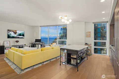 $749,000 | 121 Stewart Street, Unit 2008, Seattle, WA 98101