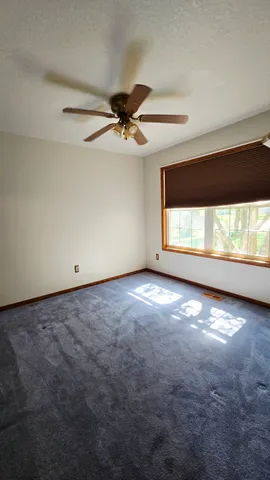 $1,900 | 477 Water Tower Road North, Manteno, IL 60950