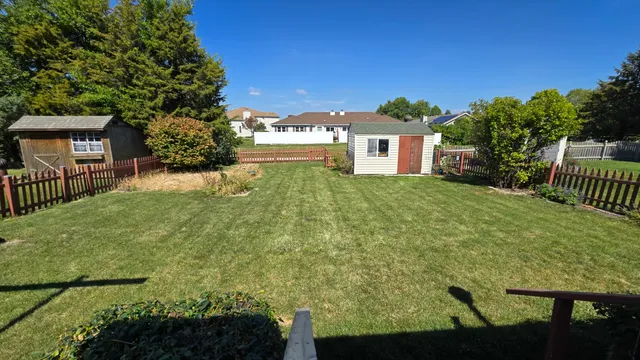 $1,900 | 477 Water Tower Road North, Manteno, IL 60950