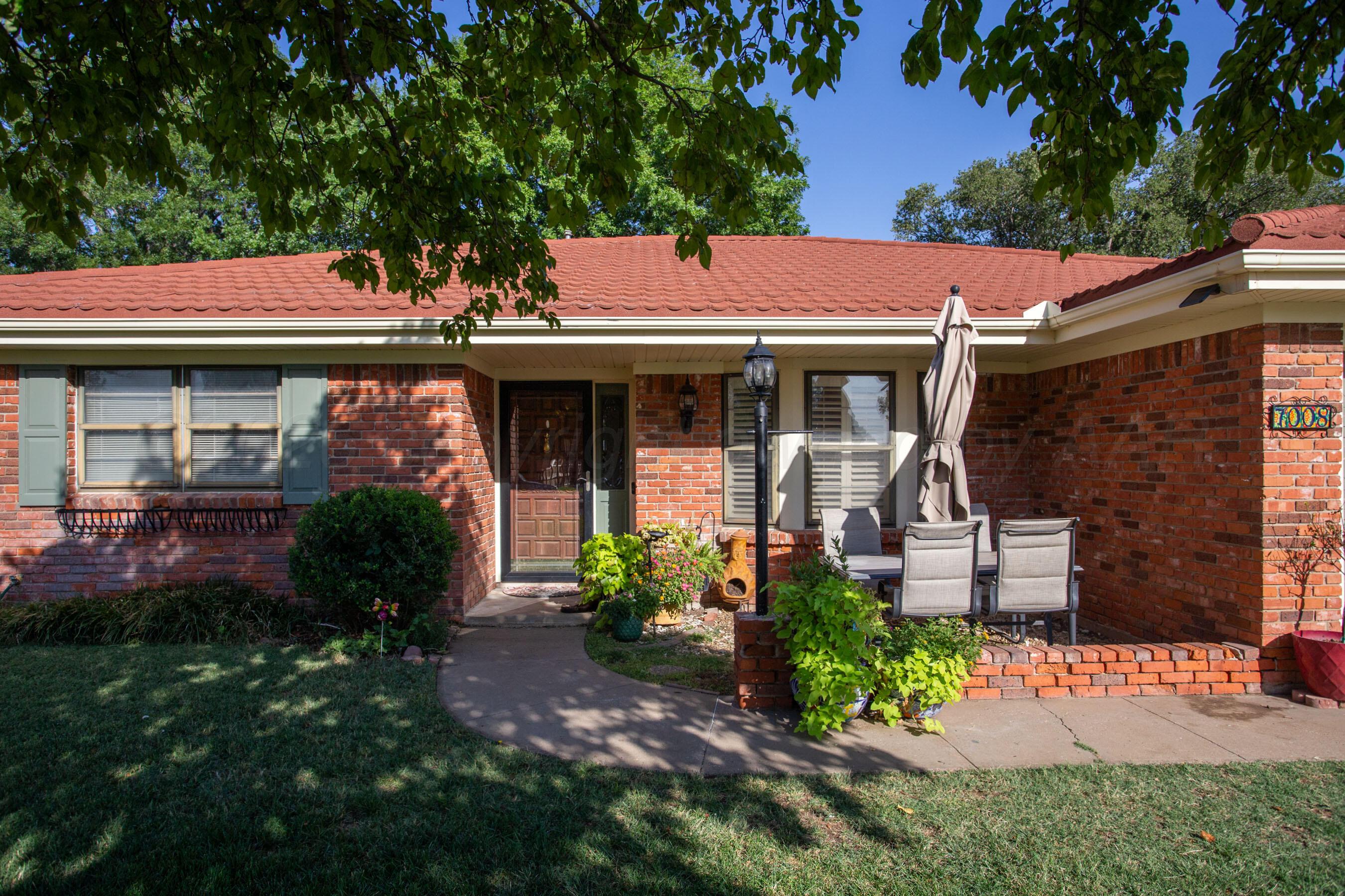 7008 Sunburst Street Amarillo, TX 79110 - Photo 2 of 31 33