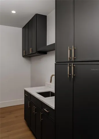 $17,000 | 806 Idlewood Drive, Tampa, FL 33609