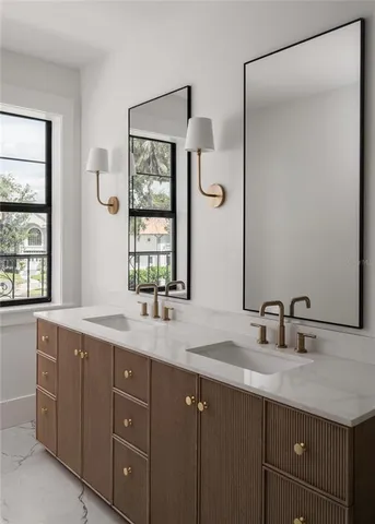 $17,000 | 806 Idlewood Drive, Tampa, FL 33609