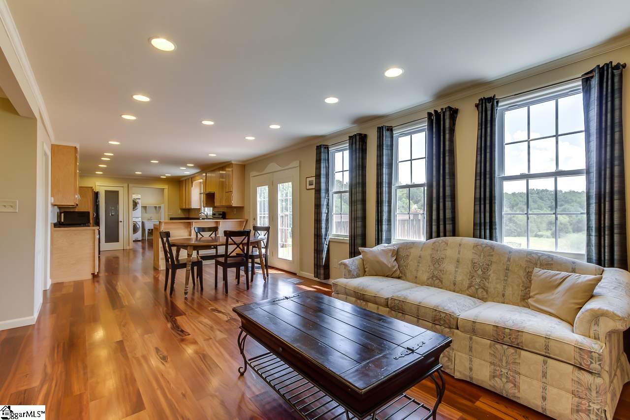 413 Durbin Meadows Road Fountain Inn, SC 29644 - Photo 8 of 35