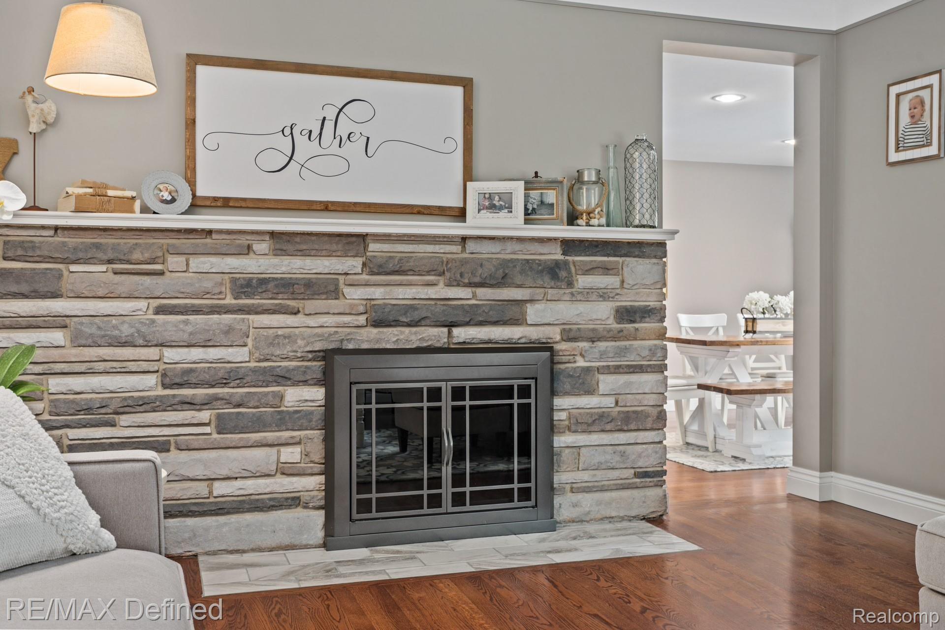 2947 Mohawk Lane Rochester, MI 48306 - Photo 8 of 37 2947-Mohawk-Cir-10.jpg