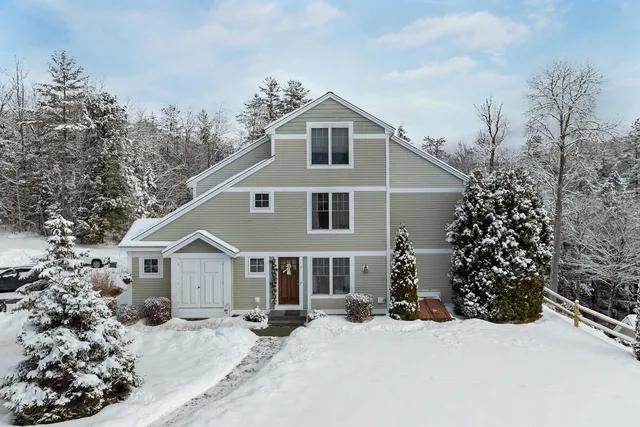 $299,000 | 23 Falls Road, Unit 9, Thornton, NH 03285