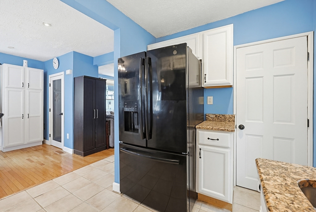 4 Webster Street Lynn, MA 01902 - Photo 17 of 31