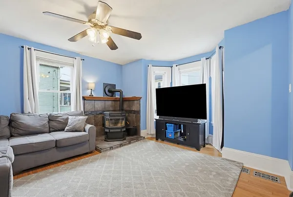 $539,900 | 4 Webster Street, Lynn, MA 01902