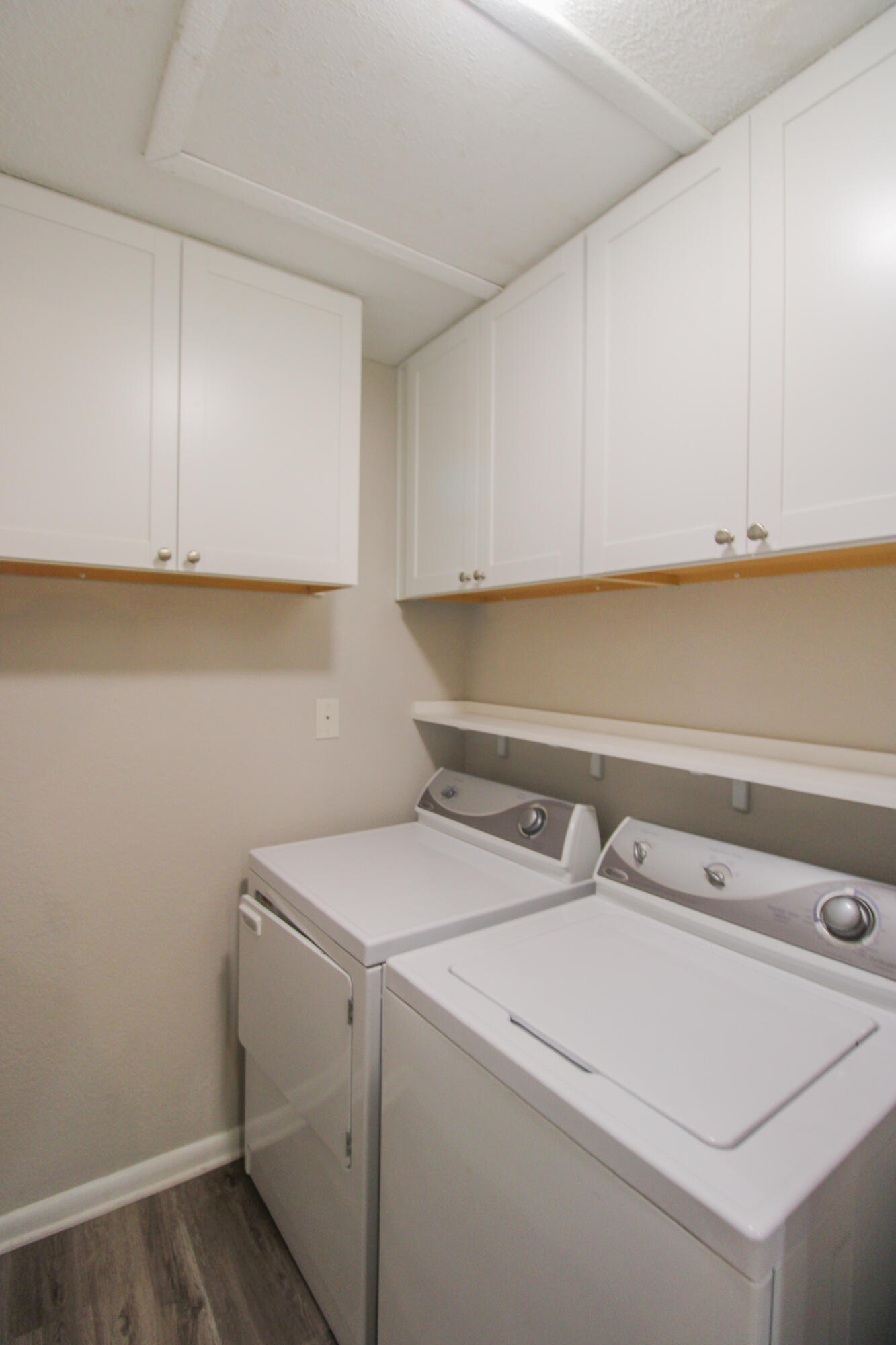 271 Alexandra Drive, Unit 12 Mount Pleasant, SC 29464 - Photo 6 of 17 A51395DC-796D-4C7B-8B7D-52B234B82A3D