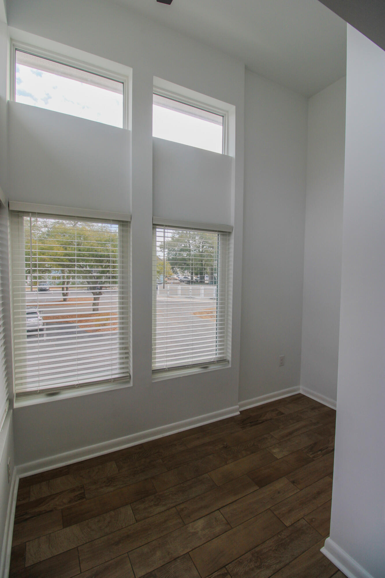 271 Alexandra Drive, Unit 12 Mount Pleasant, SC 29464 - Photo 9 of 17 6CE70F0F-B5B2-4773-B140-C7D7B9F31332