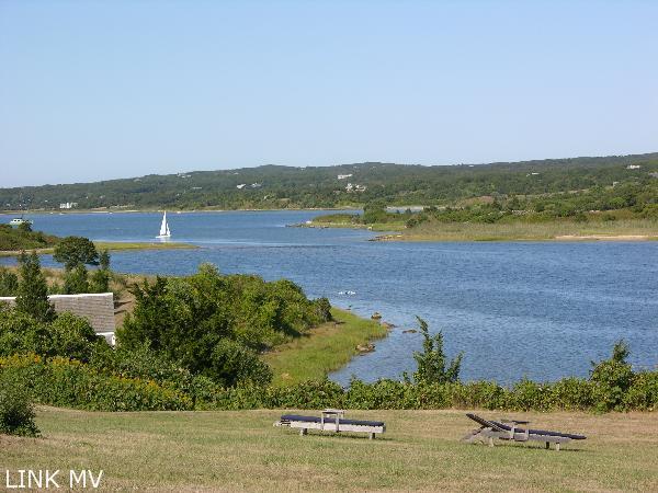 15 Clam Point Cove Road Chilmark, MA 02535 - Photo 2 of 9 http://d1qzqeyxiitrap.cloudfront.net/photos/16989/600/658c0d45.jpg