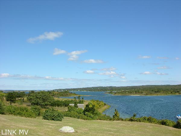 15 Clam Point Cove Road Chilmark, MA 02535 - Photo 6 of 9 http://d1qzqeyxiitrap.cloudfront.net/photos/16989/600/2383b0d6.jpg