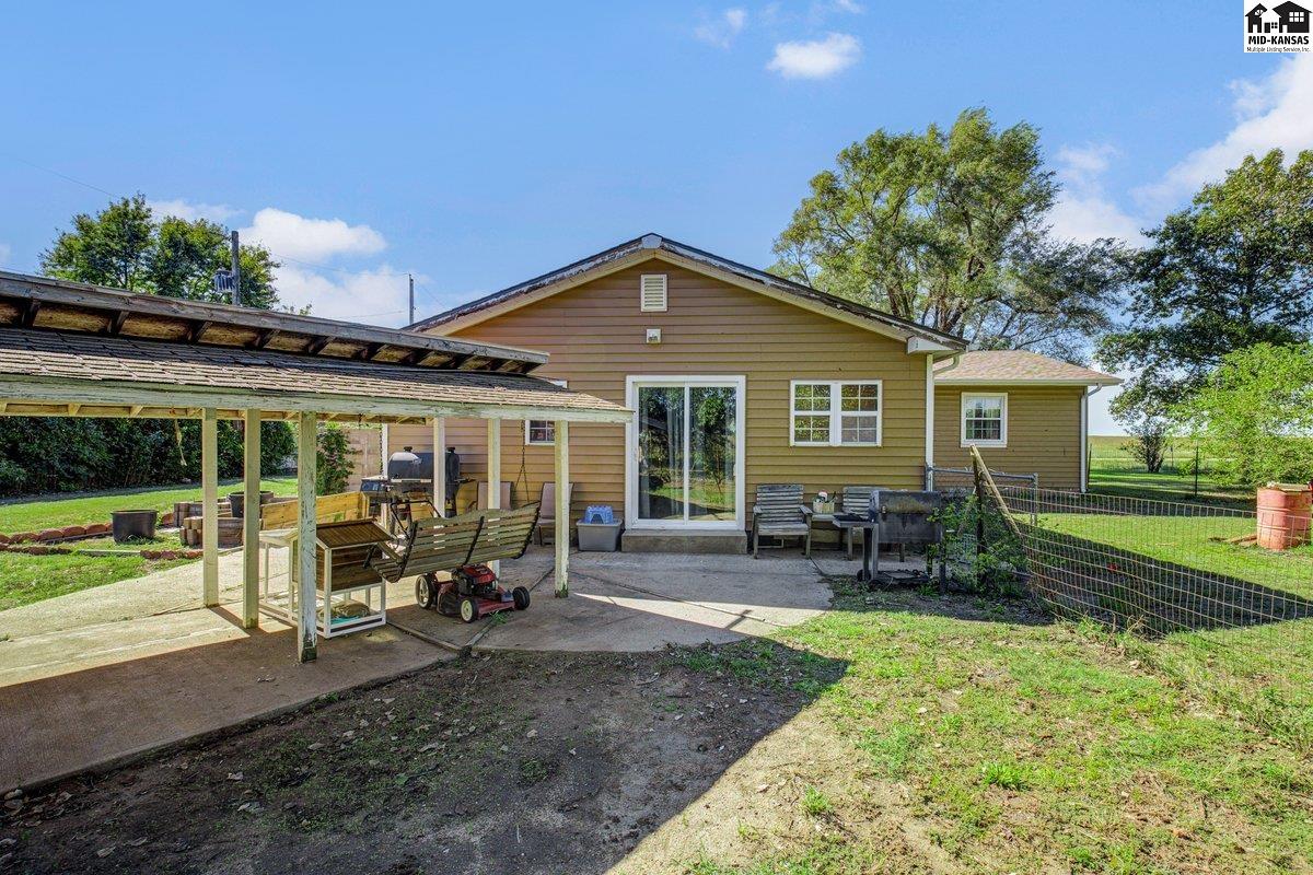 23618 South Dean Road Pretty Prairie, KS 67570 - Photo 21 of 25 Gallery Image 21