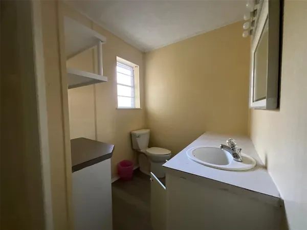 $1,775 | 1361 Shady Lane, Canton, TX 75103