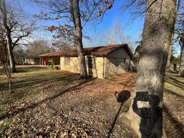 $1,775 | 1361 Shady Lane, Canton, TX 75103