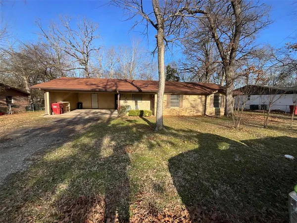 $1,775 | 1361 Shady Lane, Canton, TX 75103