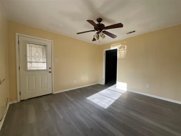 $1,775 | 1361 Shady Lane, Canton, TX 75103