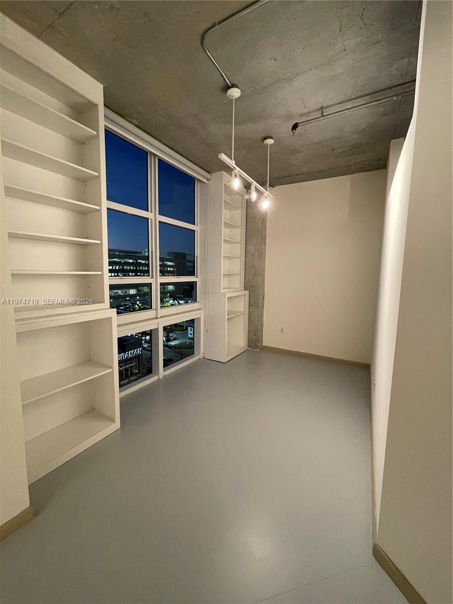 2001 Biscayne Boulevard, Unit 2616 Miami, FL 33137 - Photo 18 of 33