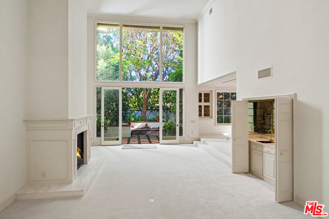 12386 Ridge Circle Los Angeles, CA 90049 - Photo 31 of 65