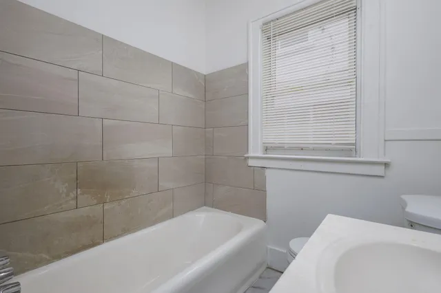 $1,650 | 19572 Alcoy Avenue, Detroit, MI 48205